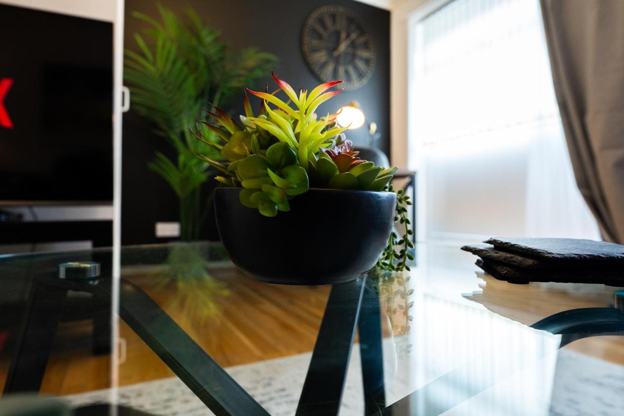 Arena Apartment With Balcony เบอร์มิงแฮม ภายนอก รูปภาพ