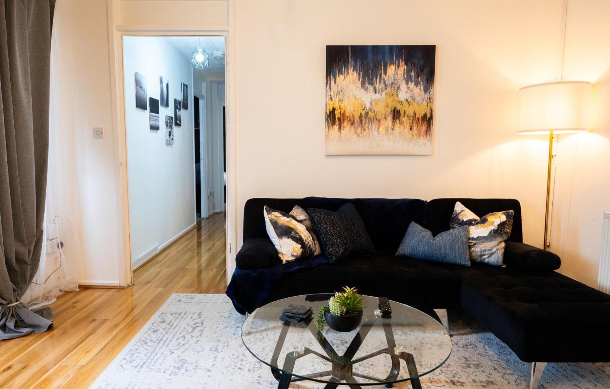 Arena Apartment With Balcony เบอร์มิงแฮม ภายนอก รูปภาพ