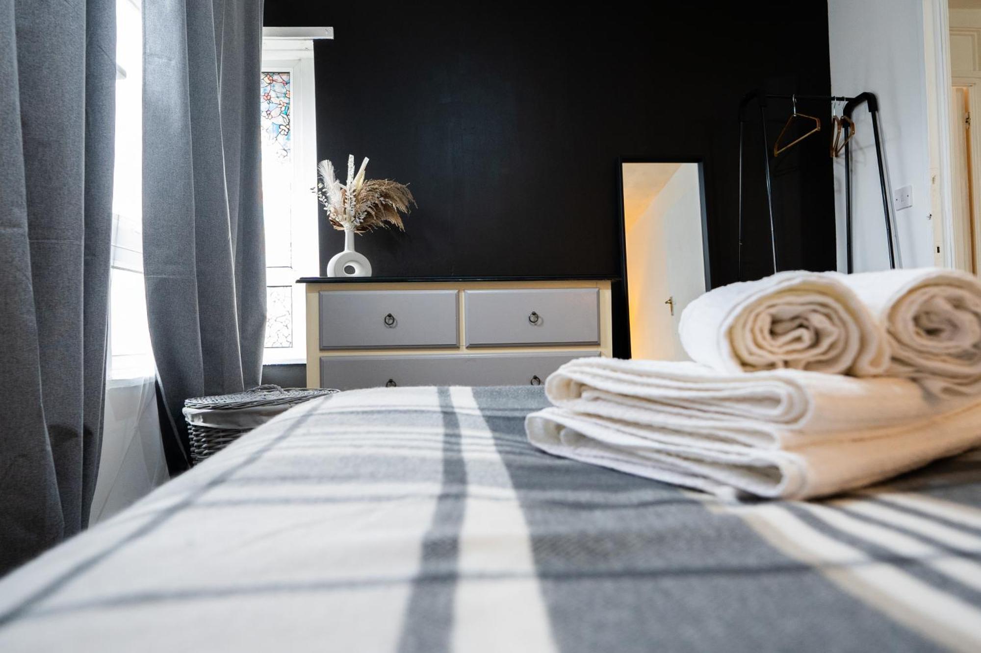 Arena Apartment With Balcony เบอร์มิงแฮม ภายนอก รูปภาพ